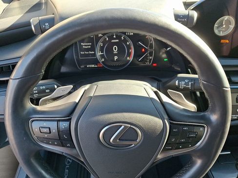 Used 2023 Lexus ES 250 w/ Premium Package image 20