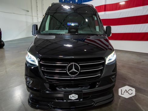 Used 2025 Mercedes-Benz Sprinter 3500 image 27