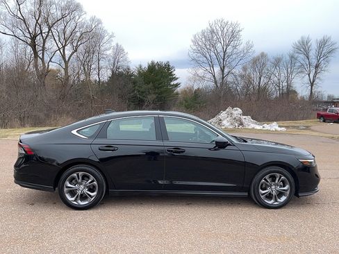 Certified 2024 Honda Accord EX image 5