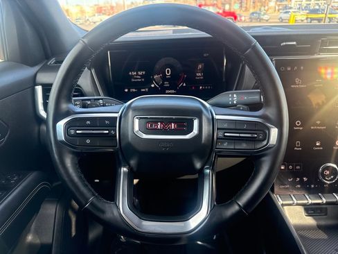 Used 2025 GMC Terrain Elevation image 17