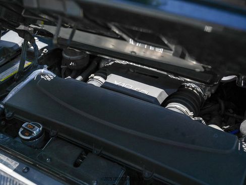 Used 2011 Audi R8 V10 image 25