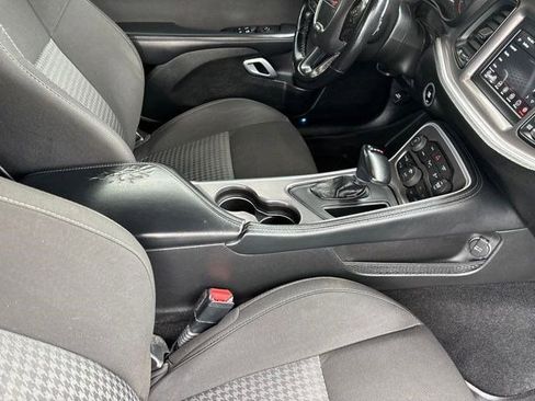 Used 2022 Dodge Challenger GT w/ Driver Convenience Group AWD/4WD image 30