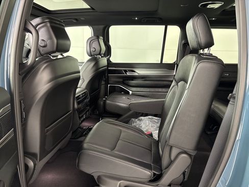 New 2026 Jeep Grand Wagoneer Limited image 18