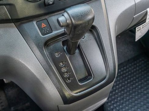 Used 2021 Nissan NV200 SV w/ Sliding Door Glass Package image 30