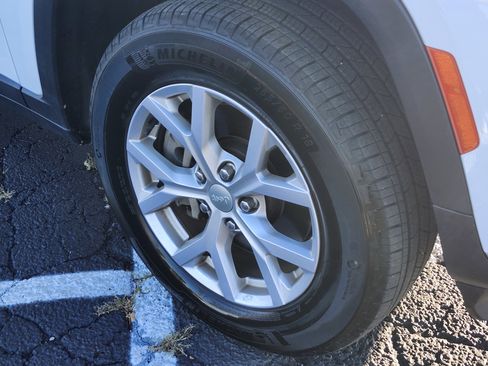 Used 2022 Jeep Grand Cherokee L Limited image 37