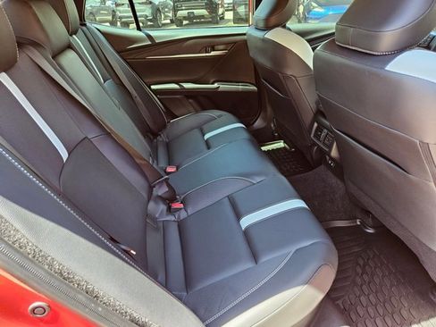 Used 2026 Toyota Camry SE w/ Convenience Package image 19