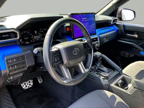 Certified 2025 Toyota Tacoma TRD Sport AWD/4WD image 16