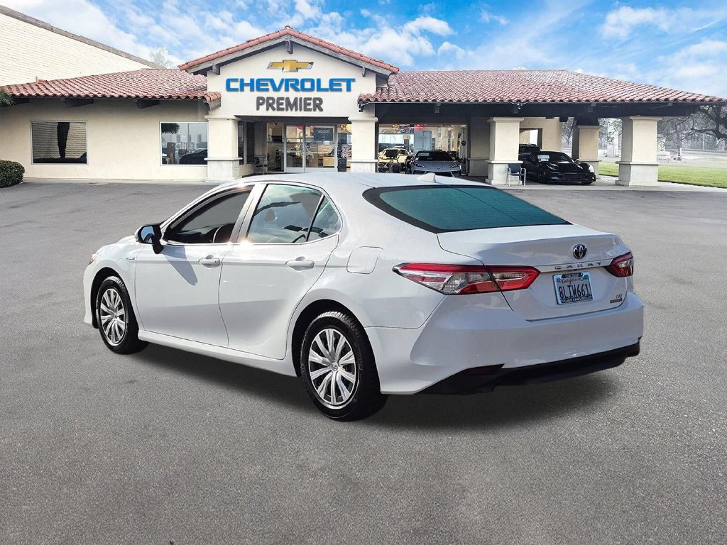 Used 2019 Toyota Camry LE FWD image 6