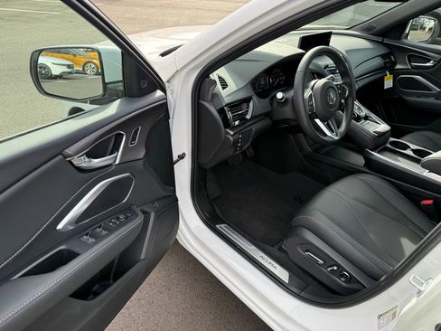 New 2026 Acura RDX SH-AWD image 11