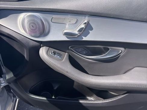 Used 2020 Mercedes-Benz C 300 Sedan image 33
