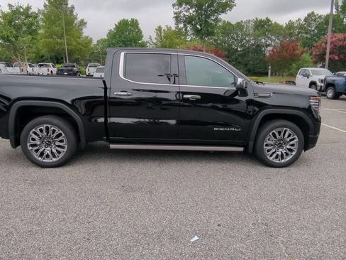 Used 2026 GMC Sierra 1500 Denali Ultimate AWD/4WD image 9