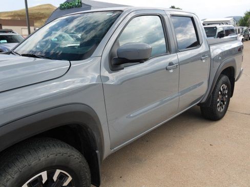 Used 2023 Nissan Frontier PRO-4X w/ Pro Convenience Package AWD/4WD image 8