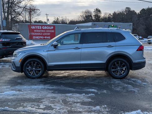 Used 2023 Volkswagen Tiguan SE image 7