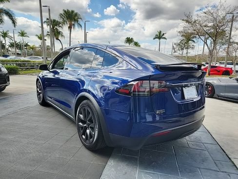 Used 2024 Tesla Model X image 10