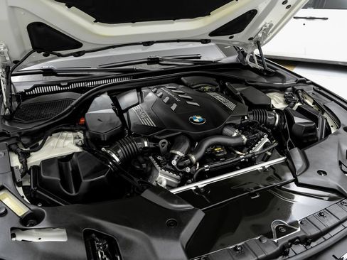 Used 2021 BMW M550i xDrive w/ Executive Package AWD/4WD image 50