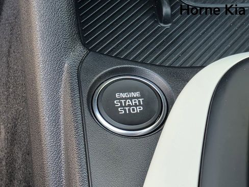 New 2025 Kia K4 GT-Line image 17