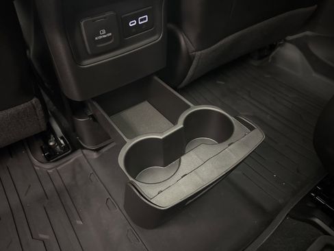 Used 2023 GMC Acadia Denali w/ Denali Ultimate Package image 64