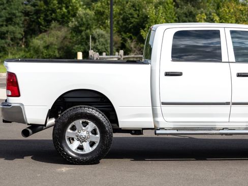 Used 2015 RAM 2500 Tradesman w/ Chrome Appearance Group AWD/4WD image 23