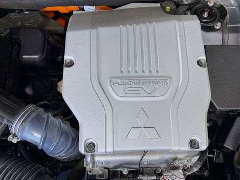 Used 2022 Mitsubishi Outlander GT image 38