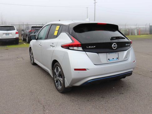Used 2021 Nissan Leaf SV w/ SV Technology Package image 7