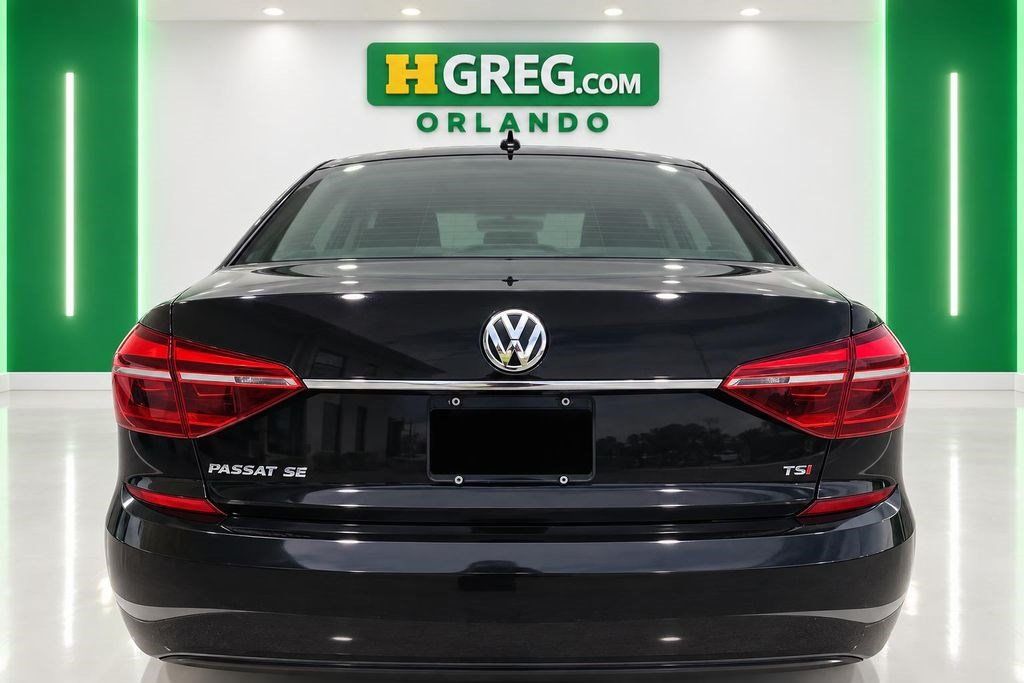Used 2018 Volkswagen Passat 2.0T SE FWD image 8