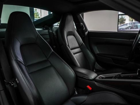 Used 2024 Porsche 911 Carrera image 15