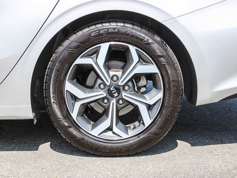 Used 2020 Kia Forte LXS FWD image 10