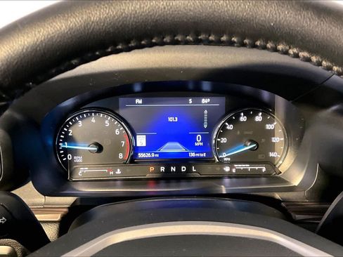 Used 2022 Ford Explorer Limited w/ Equipment Group 301A AWD/4WD image 26
