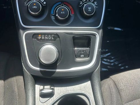 Used 2015 Chrysler 200 LX image 11