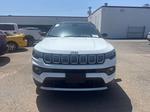 Used 2025 Jeep Compass Limited AWD/4WD image 6