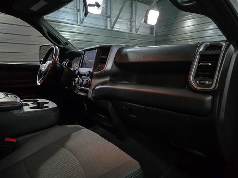 Used 2024 RAM 3500 Tradesman w/ Chrome Appearance Group image 13