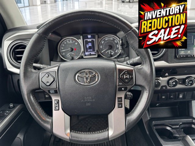Used 2018 Toyota Tacoma SR5 AWD/4WD image 14