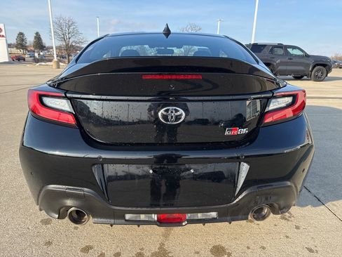 Certified 2024 Toyota GR86 Premium image 4