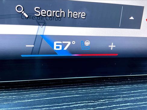 Certified 2025 BMW X6 M60i w/ Dynamic Handling Package image 37