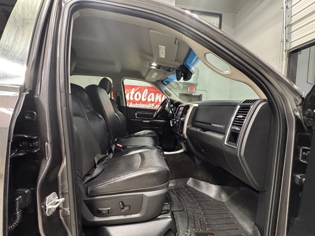 Used 2015 RAM 2500 Laramie AWD/4WD image 11