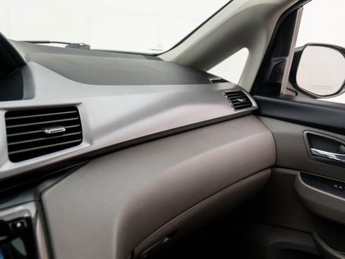 Used 2014 Honda Odyssey Touring Elite image 33