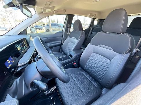 Used 2025 Nissan Kicks SV image 10