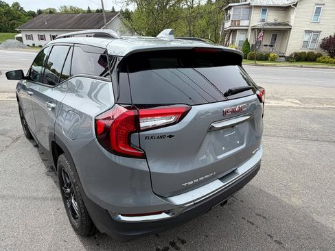 Used 2023 GMC Terrain AT4 AWD/4WD image 6