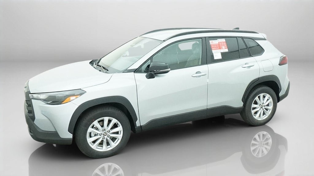 New 2026 Toyota Corolla Cross LE FWD image 2