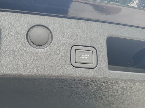 New 2027 GMC Terrain Elevation w/ Elevation Premium Package FWD image 12