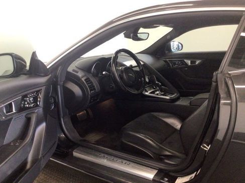 Used 2015 Jaguar F-TYPE Coupe RWD image 11