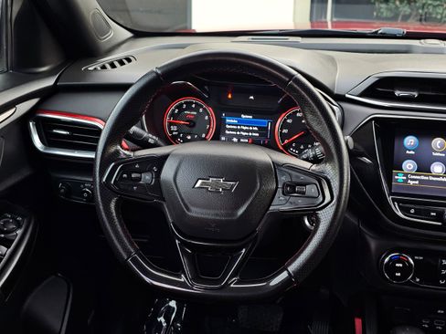 Used 2021 Chevrolet TrailBlazer RS w/ Technology Package image 22