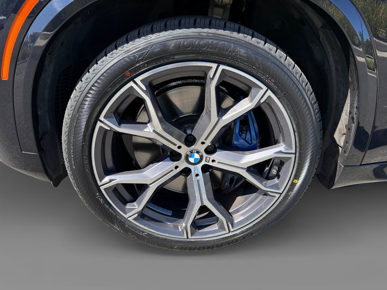 Used 2022 BMW X5 M50i AWD/4WD image 9