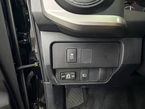 Used 2023 Toyota Tacoma SR5 w/ Technology Package AWD/4WD image 30