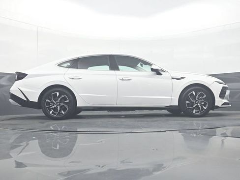 Used 2025 Hyundai Sonata SEL FWD image 34