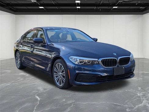 Used 2019 BMW 530i xDrive w/ Convenience Package image 13