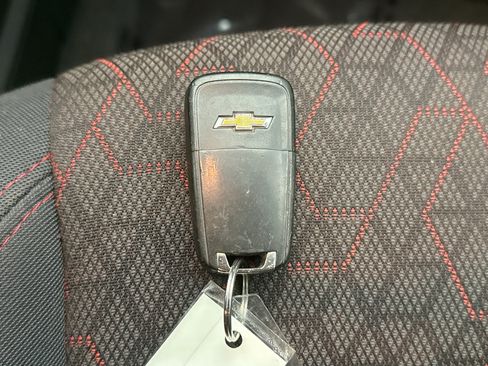 Used 2017 Chevrolet Sonic LT image 19