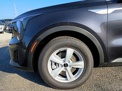 New 2026 Kia Sorento LX image 16