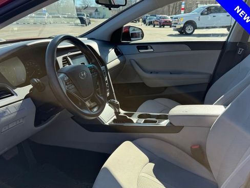Used 2016 Hyundai Sonata SE image 20