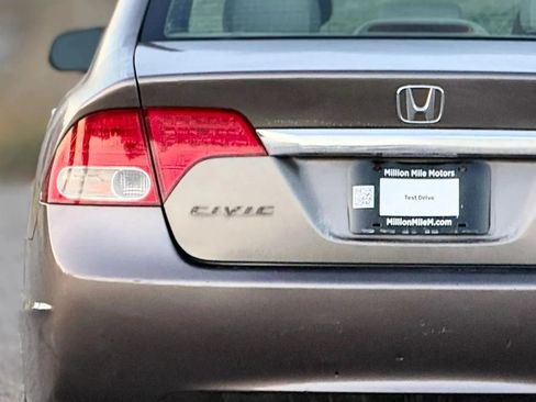 Used 2010 Honda Civic EX image 25